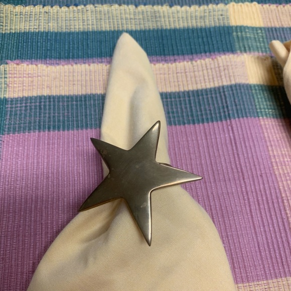 Set of Four Placemats with Four Yellow Cloth Napkins and Brass Star Napkin Rings - Picture 3 of 6